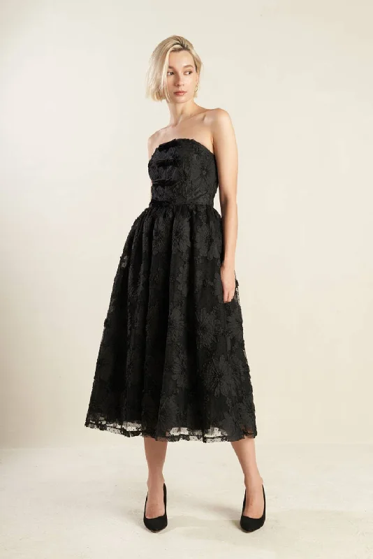 Teens Black Midi Dresses-CONFIDENCE GAME LACE MIDI DRESS